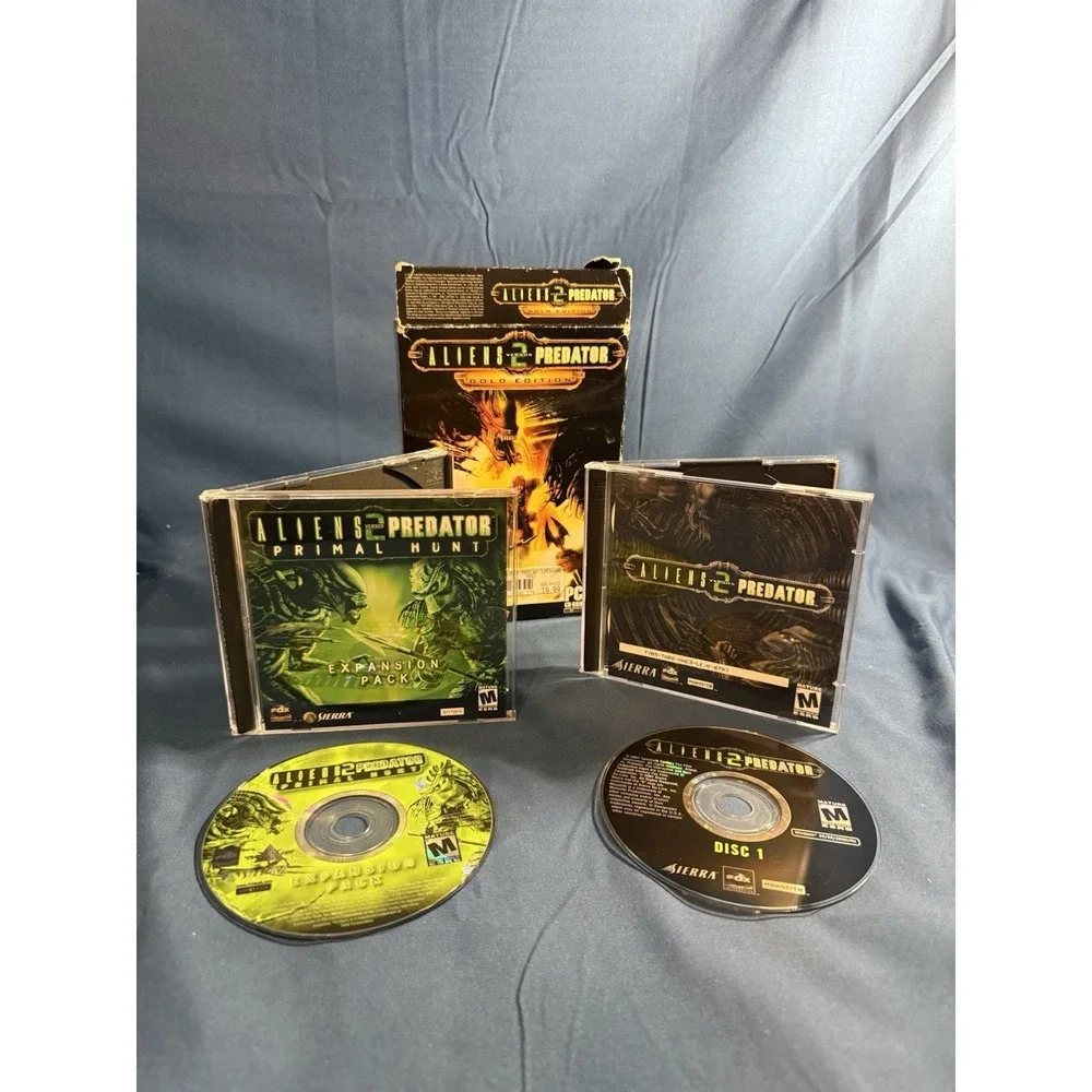 Aliens vs Predator 2 Gold Edition PC Game 2001 CIB with Primal Hunt Expansion